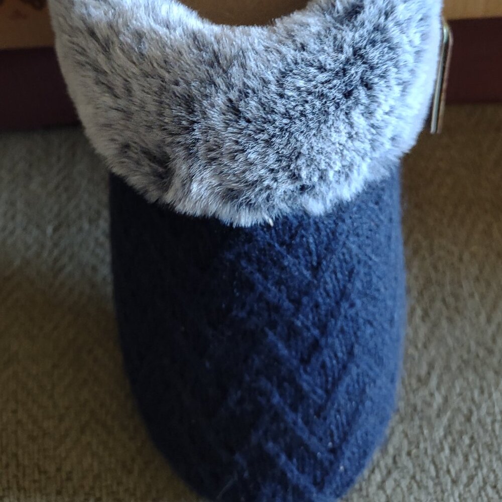 Skechers Vegan Knit Slippers